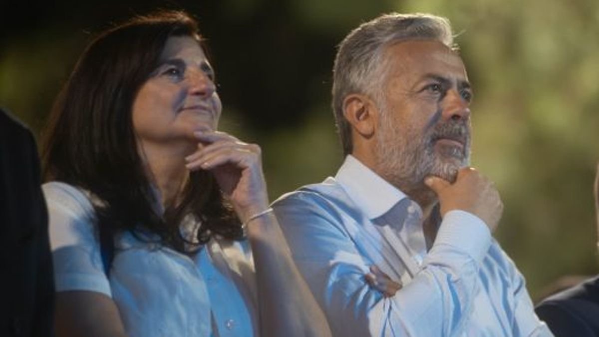 Cornejo apuntó contra el Gobierno nacional por la quita desigual de subsidios. Cornejo apuntó contra el Gobierno nacional por la quita desigual de subsidios.