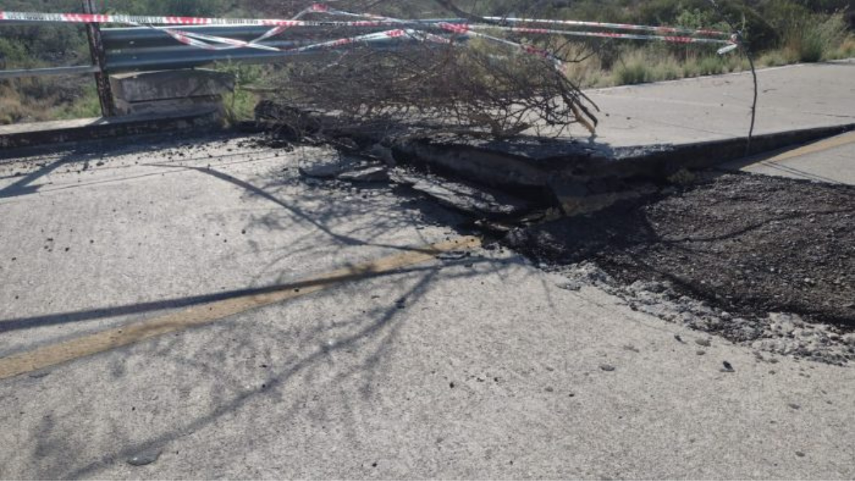 Vialidad solicitó circular con precaución porque están realizando tareas de reparación. Vialidad solicitó circular con precaución porque están realizando tareas de reparación.