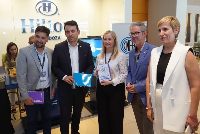 Cerca de 800 estudiantes de secundarias de toda la provincia conocieron la actividad minera desde la realidad virtual